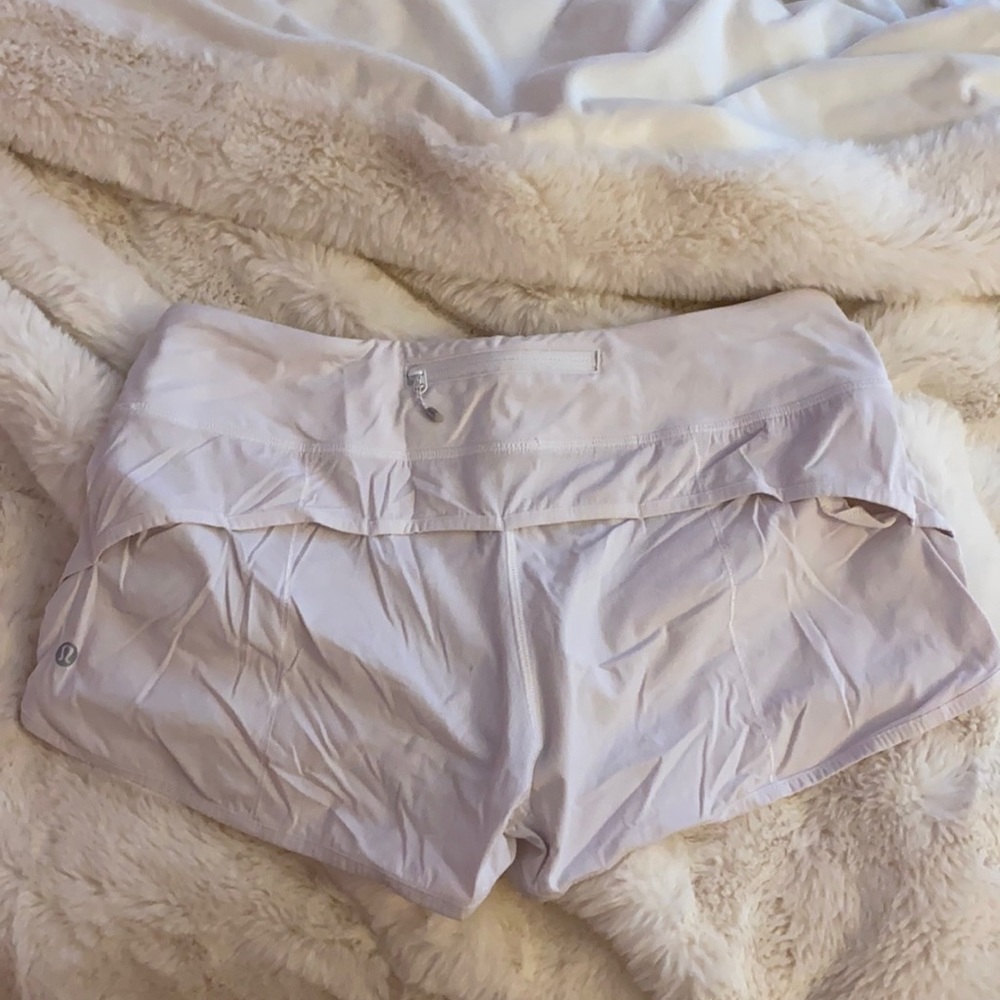 Lululemon size 8 white speed up shorts